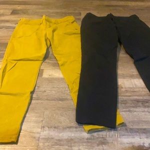 Bundle of 2 pairs of Old Navy Pixie pants Sz 2 & 4